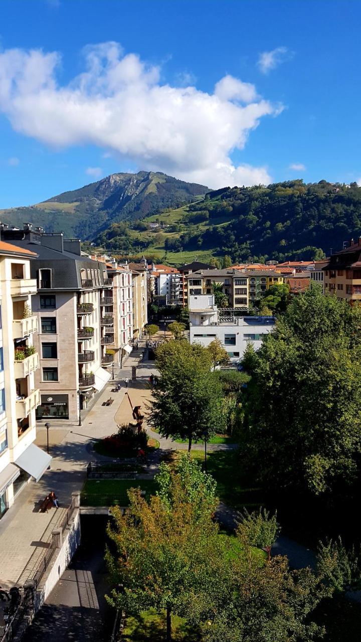 Habitación Doble con vistas a la montaña